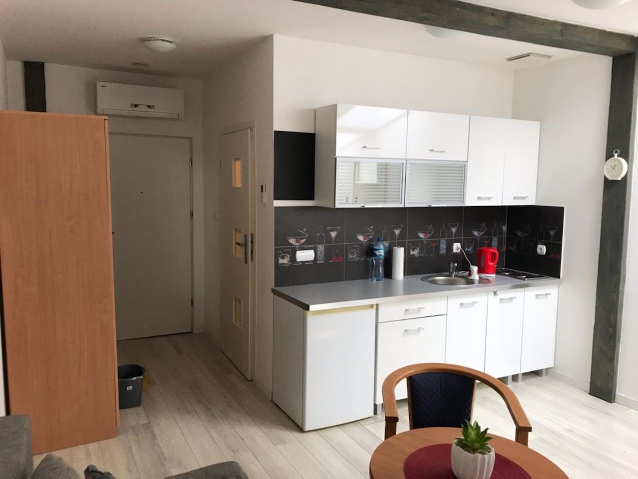 Appartement Relaxbox à Cracovie Extérieur photo